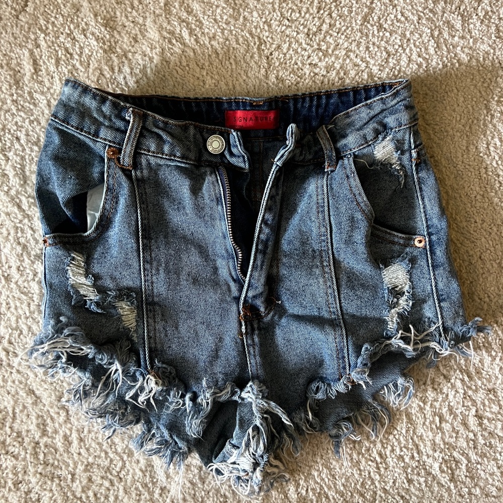 Jean Shorts (Boutique)